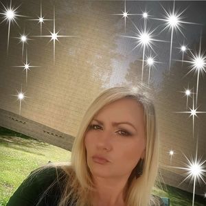 Meet your Posher, Joy